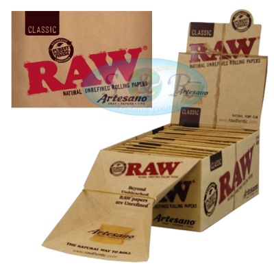 RAW Classic Artesano 1¼ Rolling Papers Tips & Tray
